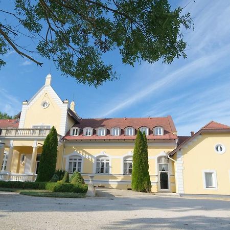 Bed and Breakfast Rosenberg Kuria Taplanszentkereszt Экстерьер фото