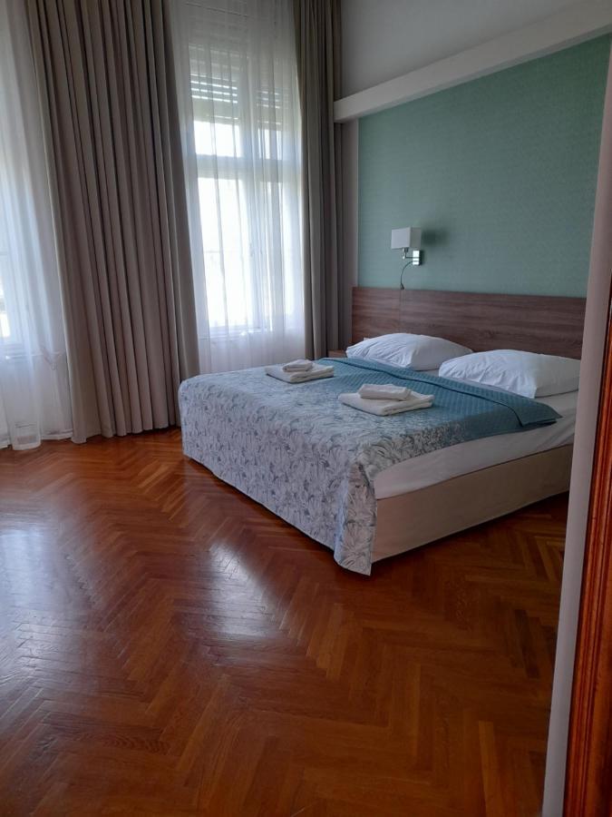 Bed and Breakfast Rosenberg Kuria Taplanszentkereszt Экстерьер фото
