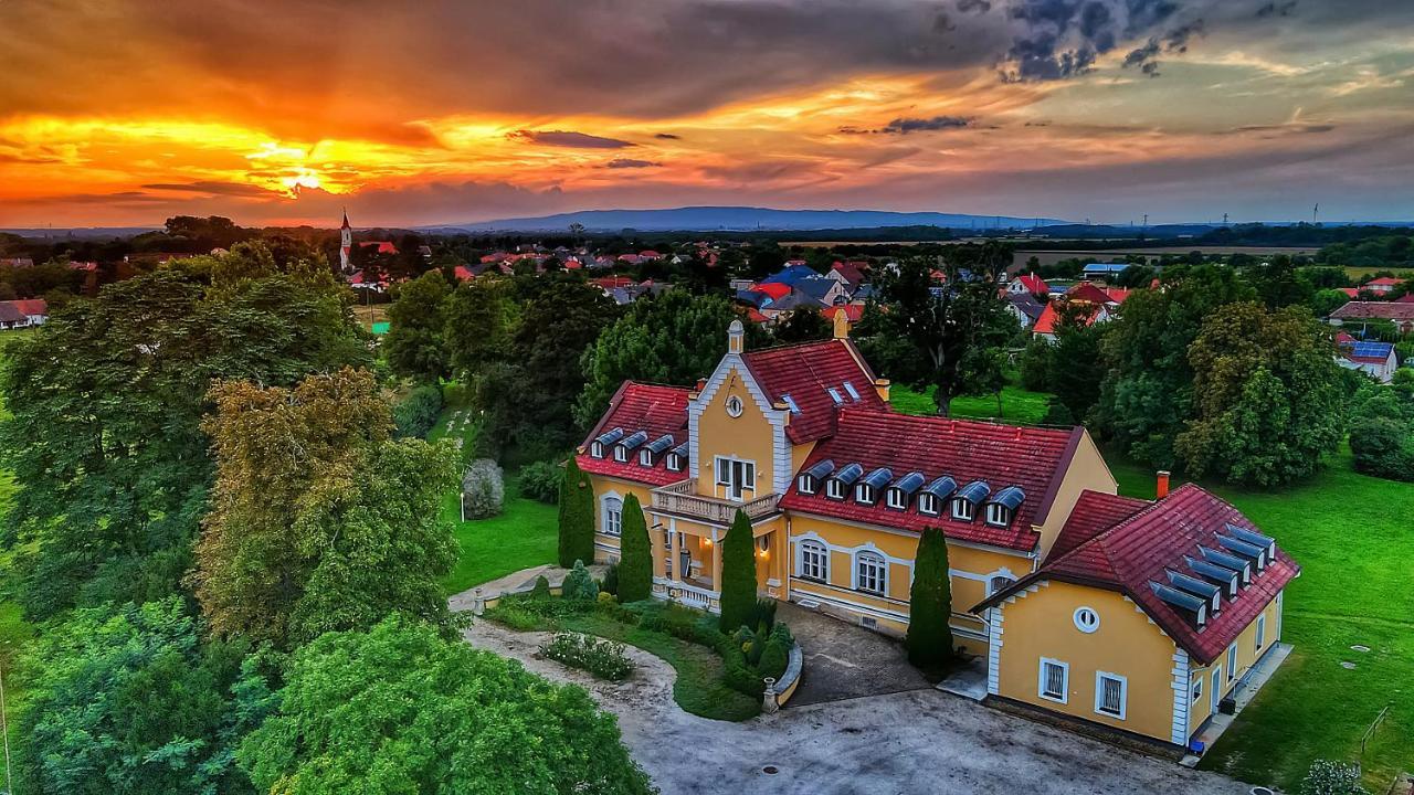 Bed and Breakfast Rosenberg Kuria Taplanszentkereszt Экстерьер фото
