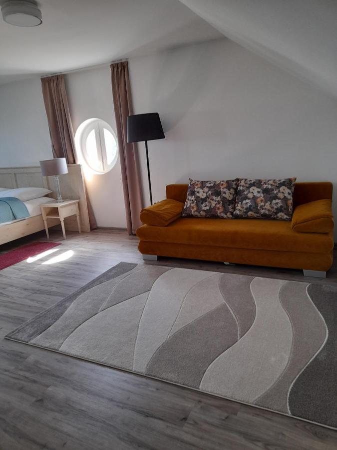 Bed and Breakfast Rosenberg Kuria Taplanszentkereszt Экстерьер фото